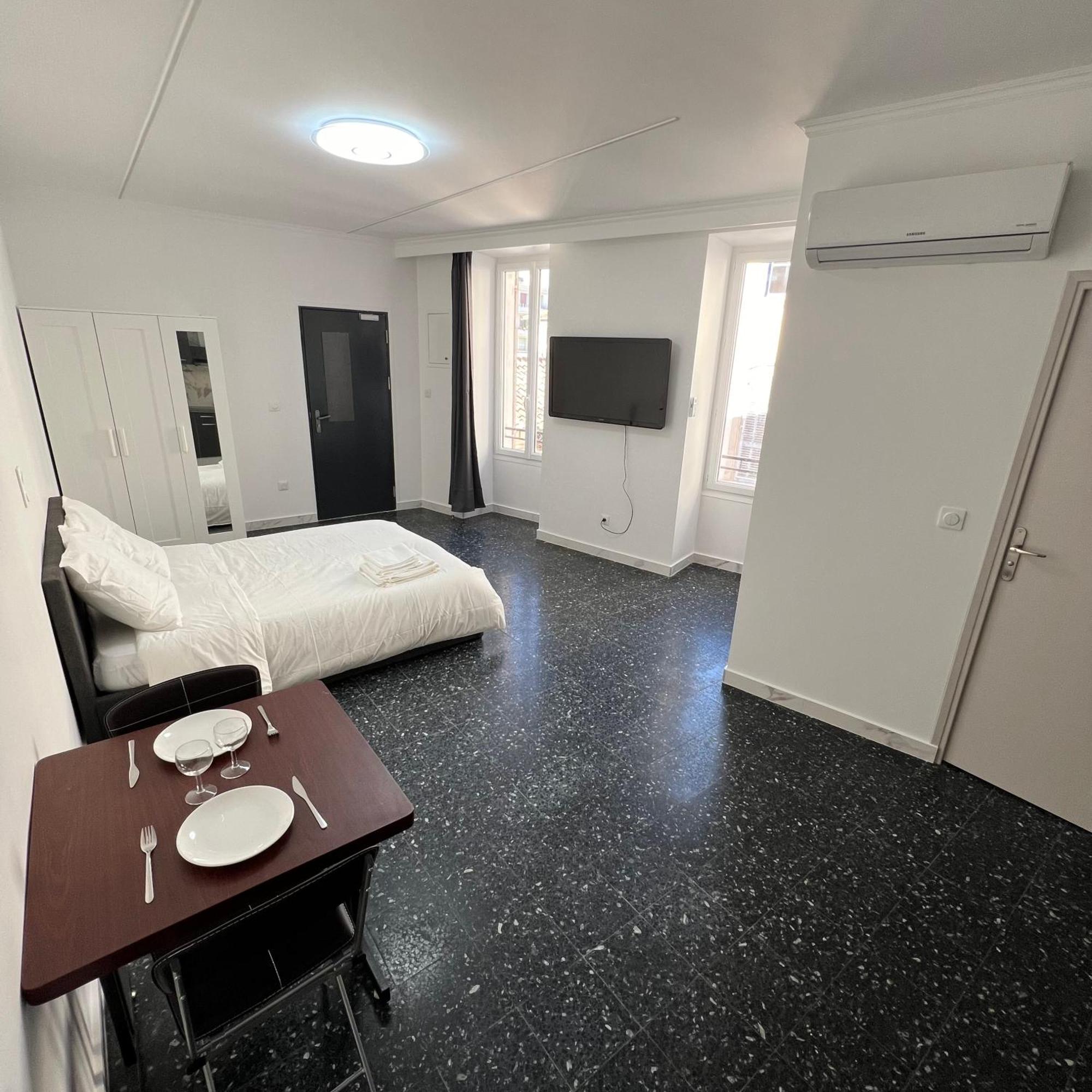 Suite St Charles, Canebiere, Vieux-Port Marseille Exterior photo